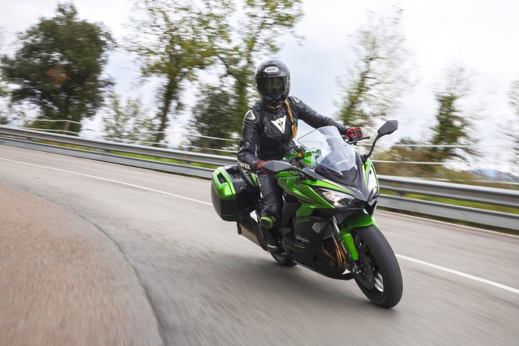 Kawasaki Ninja 1100 SX 2025 jazda